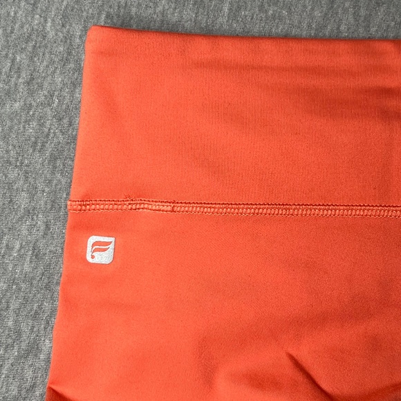 Fabletics Cropped Coral Leggings No Tag / Measures Size Small Hidden Pocket - Picture 9 of 14